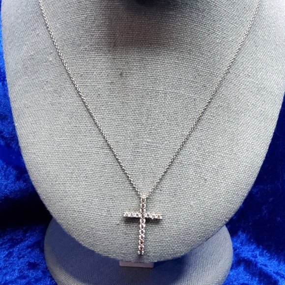 vintage .925 sterling silver necklace with chrystal lined cross - Picture 1 of 7